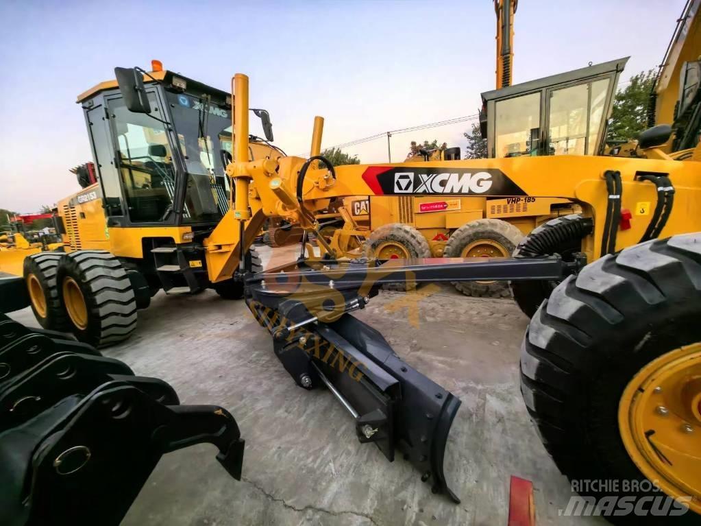 XCMG GR 2153 Грейдеры