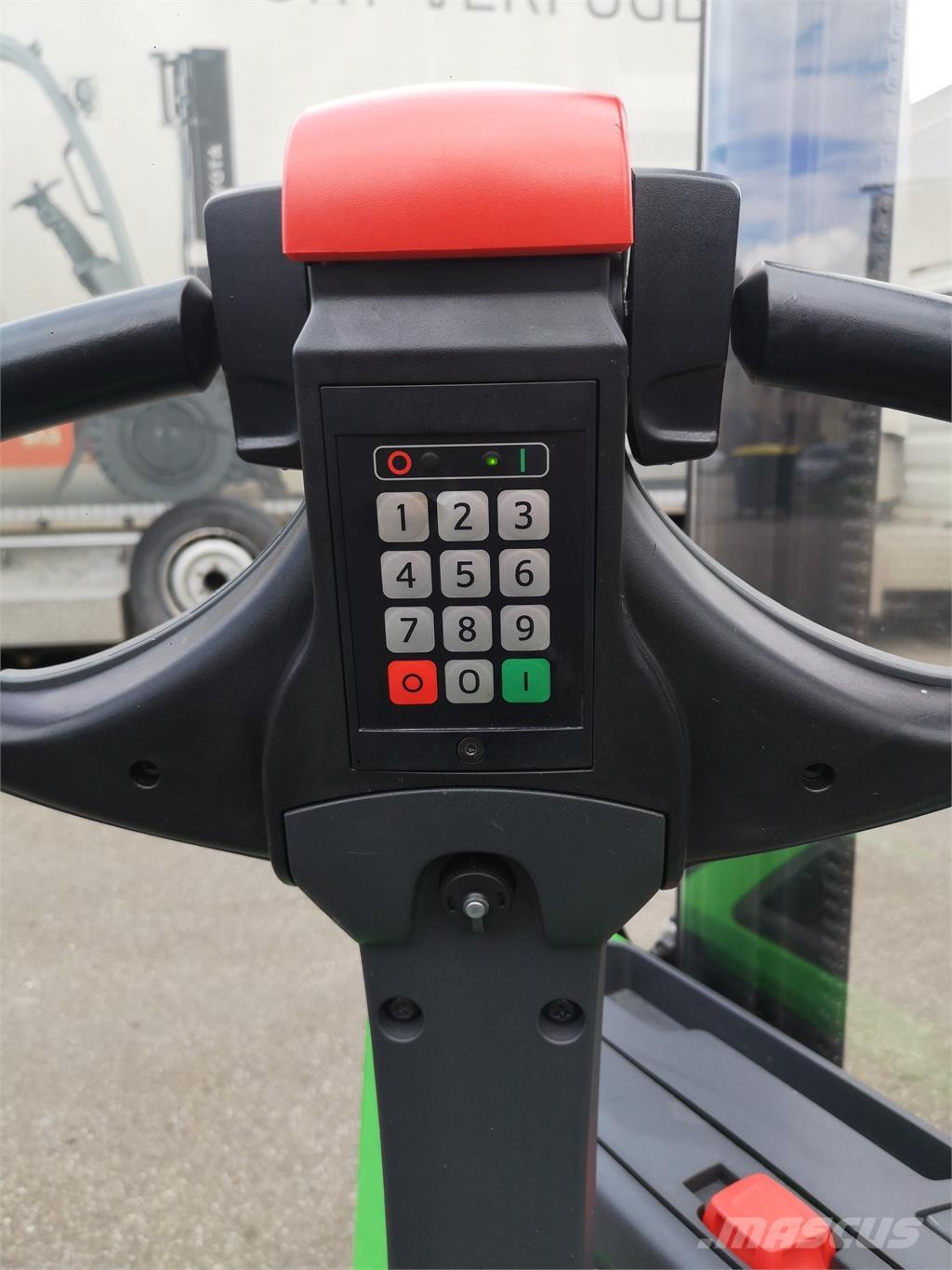 Cesab S210 Самоходные электроштабелёры