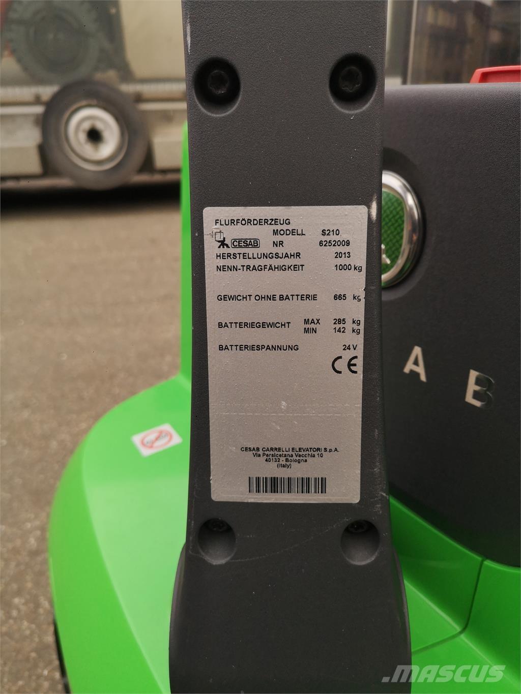 Cesab S210 Самоходные электроштабелёры