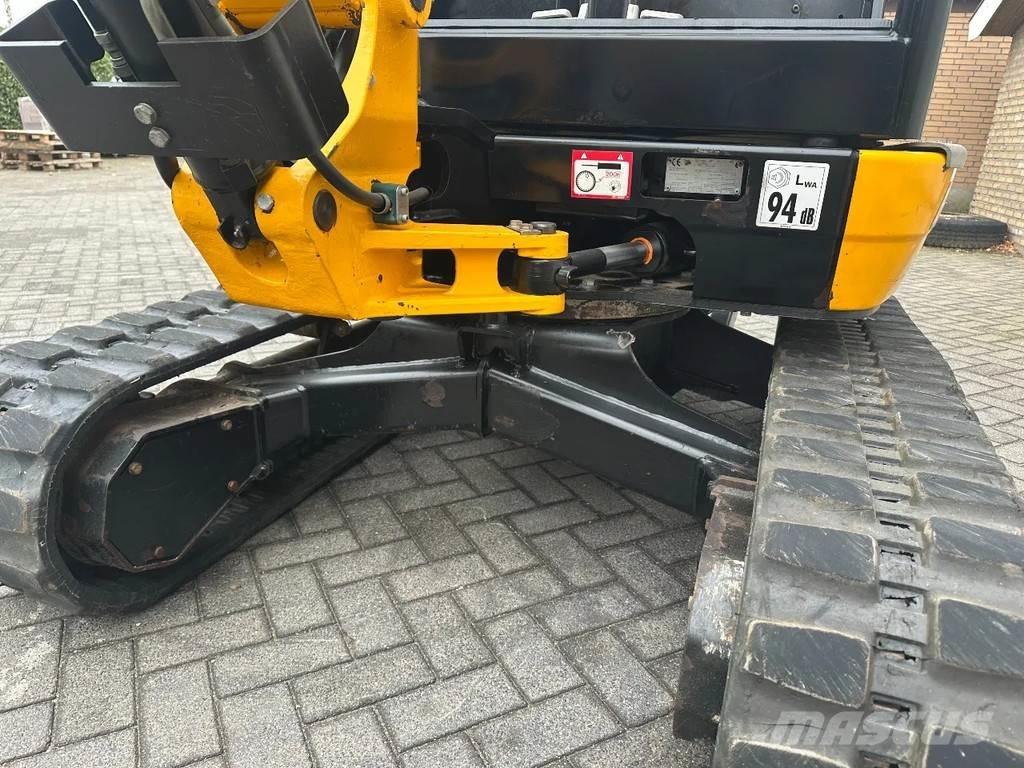 JCB 8026 CTS Мини-экскаваторы