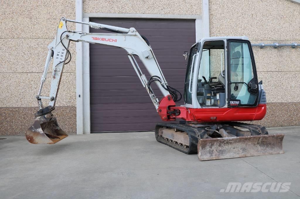 Takeuchi TB 250 Мини-экскаваторы