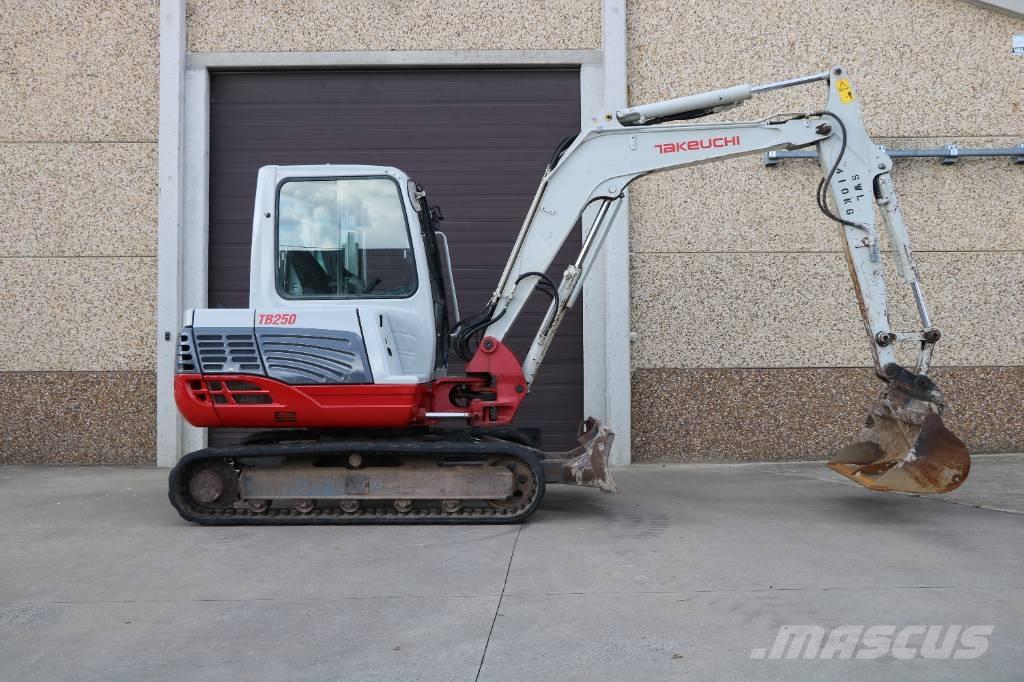 Takeuchi TB 250 Мини-экскаваторы