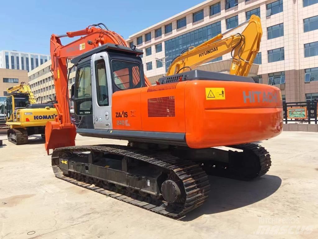 Hitachi ZX 240 Гусеничные экскаваторы