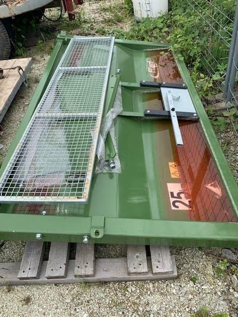 Fliegl Rückwand Тракторные самосвальные прицепы