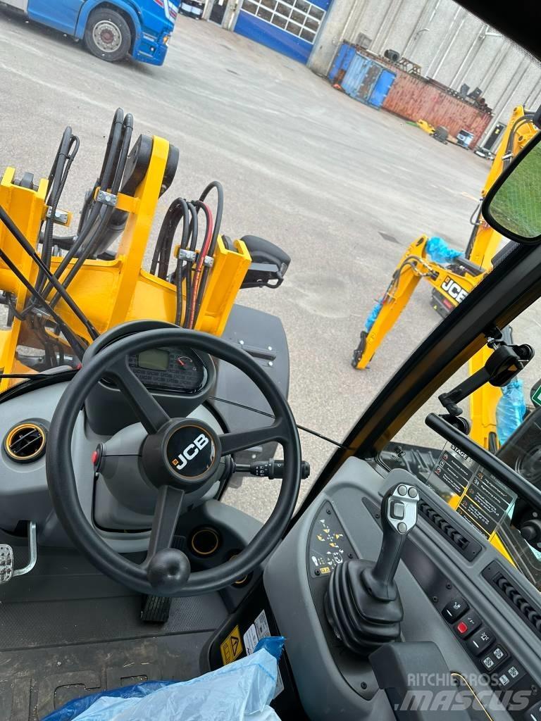 JCB 407 Фронтальные погрузчики