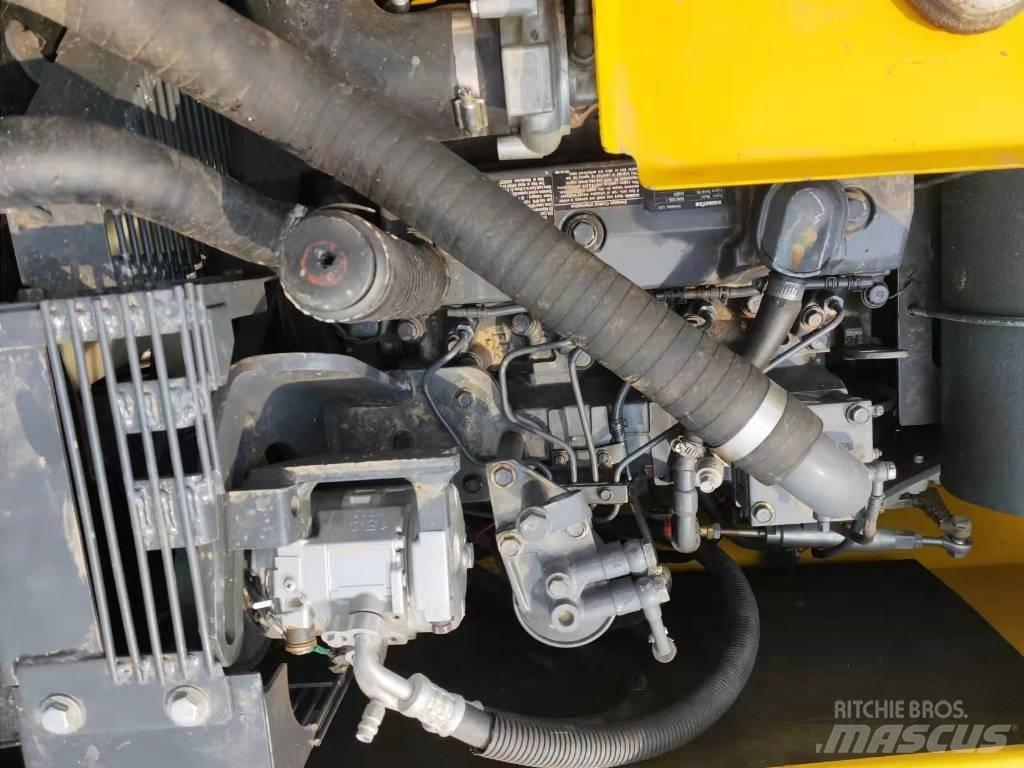 Komatsu PC 130 Гусеничные экскаваторы
