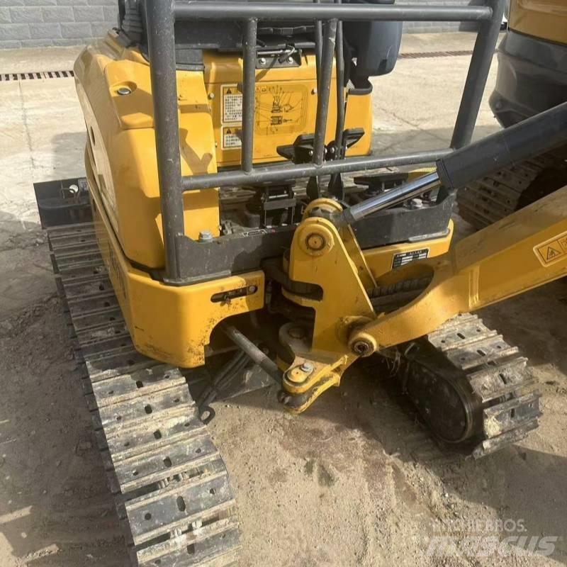 XCMG XE 17 U Гусеничные экскаваторы