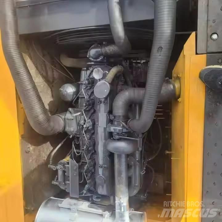 Hyundai 225 Гусеничные экскаваторы