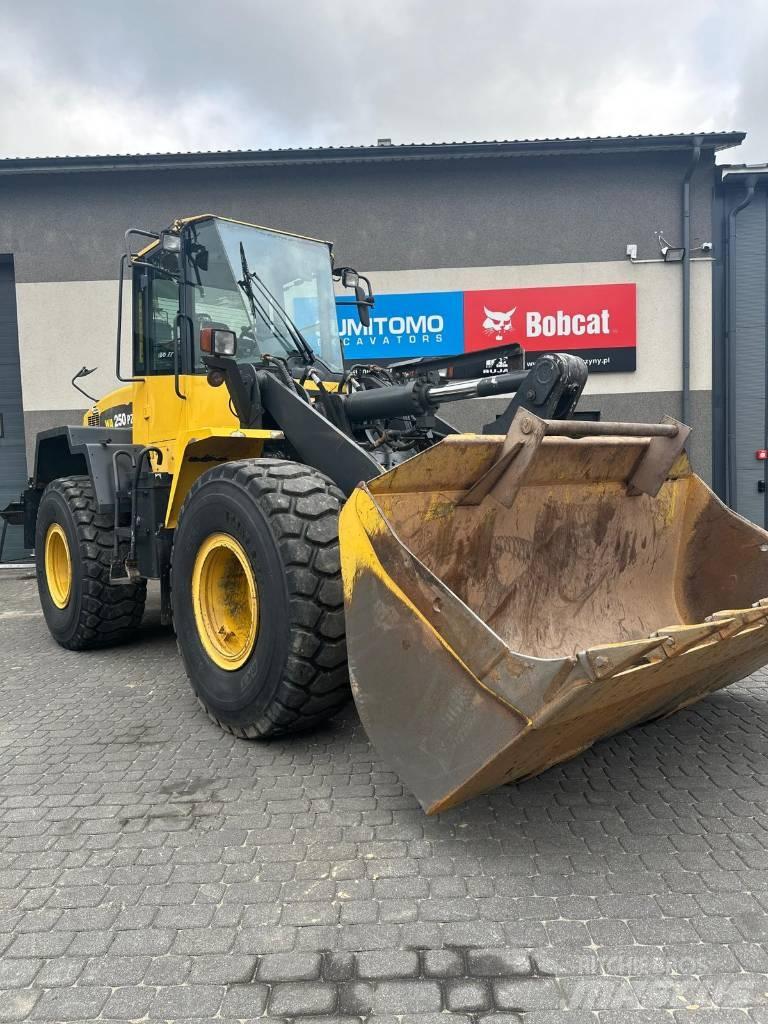 Komatsu WA 250 PZ-6 Фронтальные погрузчики