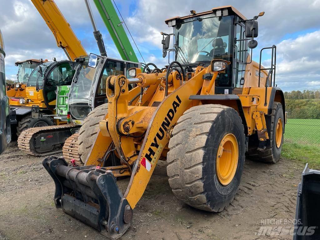 Hyundai HL 960 Фронтальные погрузчики
