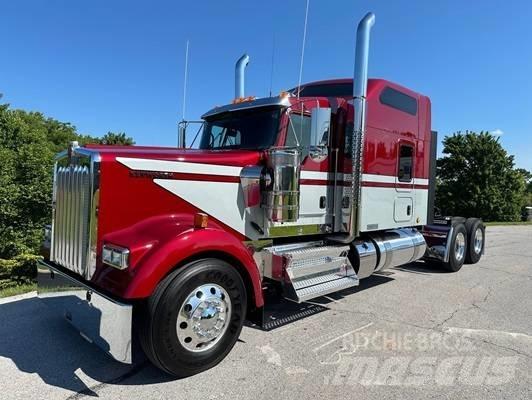 Kenworth W 900 Седельные тягачи