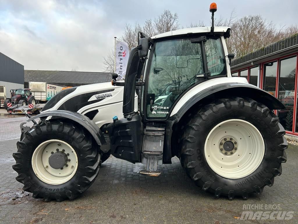 Valtra T154 Active Трактора