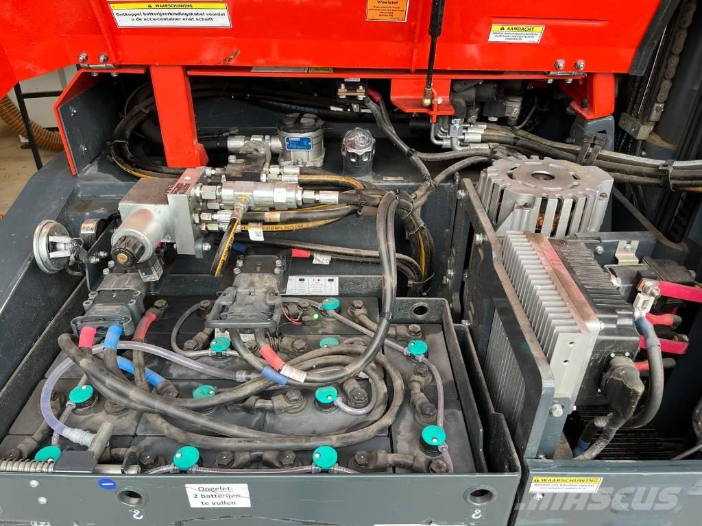Combilift CBE3000 Боковые погрузчики