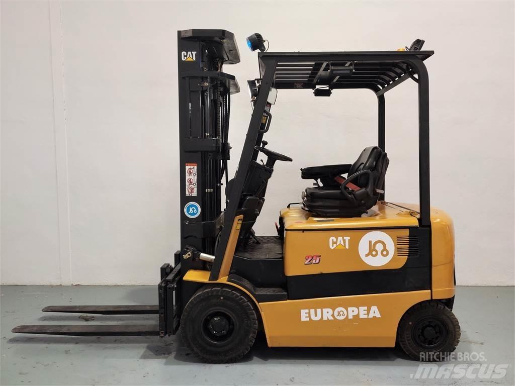CAT EP25K PAC Электропогрузчики