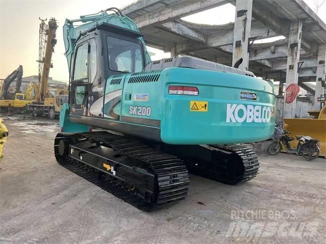 Kobelco SK 200 Гусеничные экскаваторы