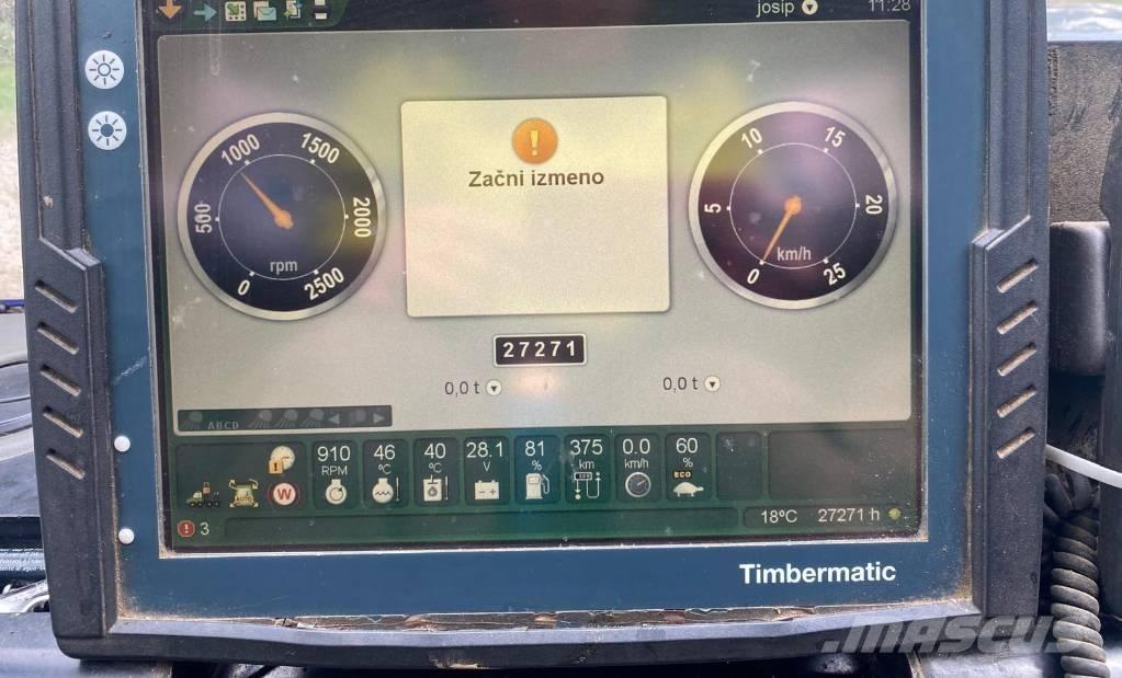 John Deere 1110 E Форвардеры