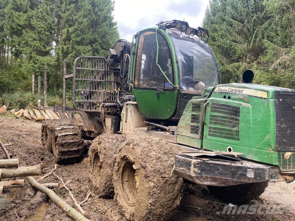 John Deere 1110 E Форвардеры