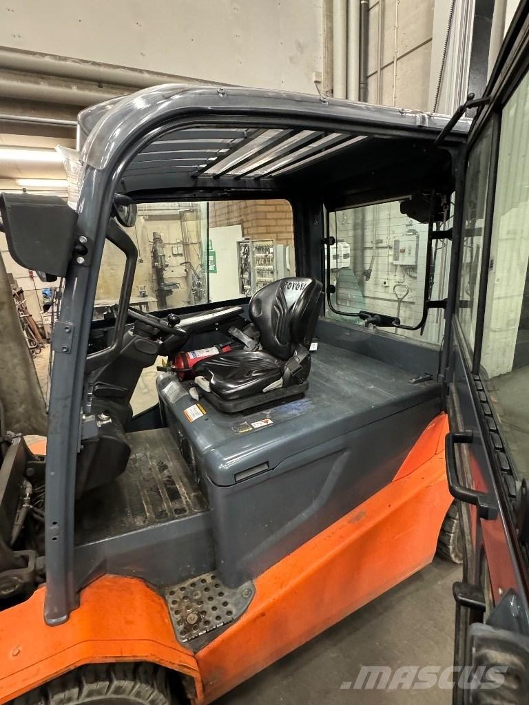 Toyota 8FBMT50 Электропогрузчики