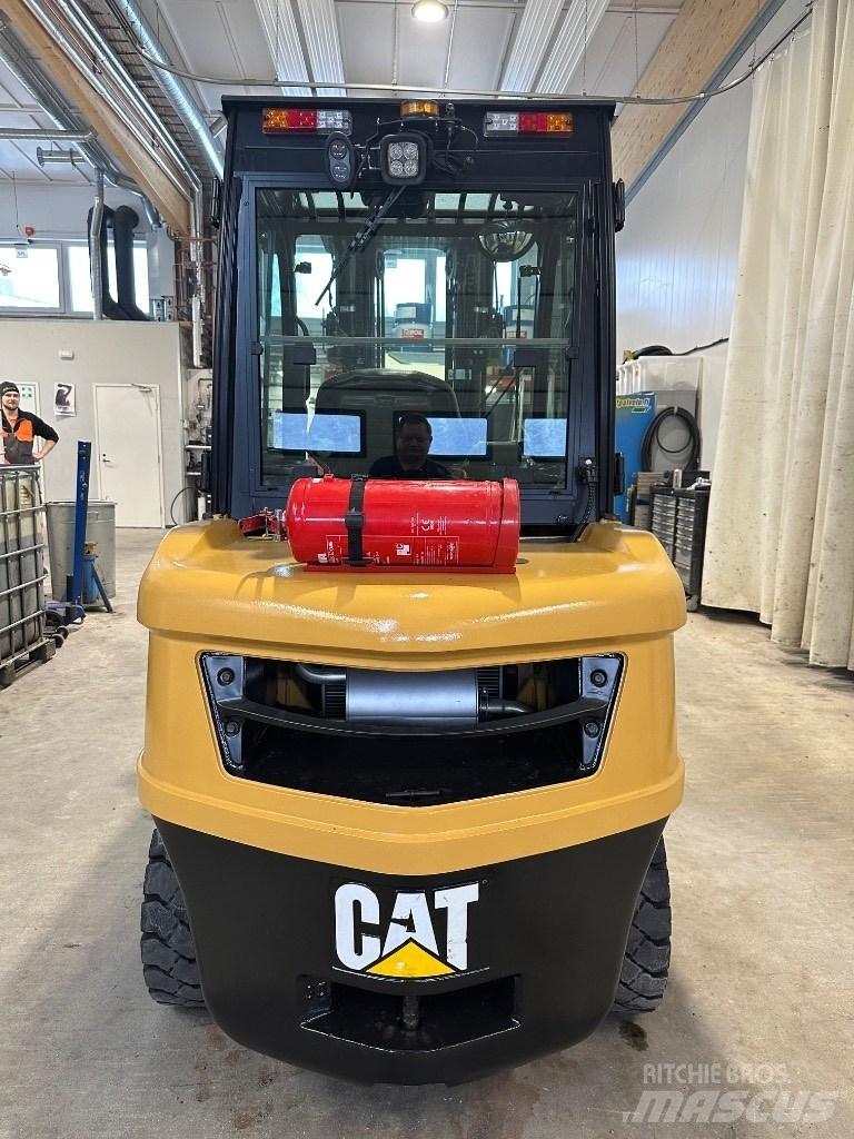 CAT DP35NT Дизельные погрузчики