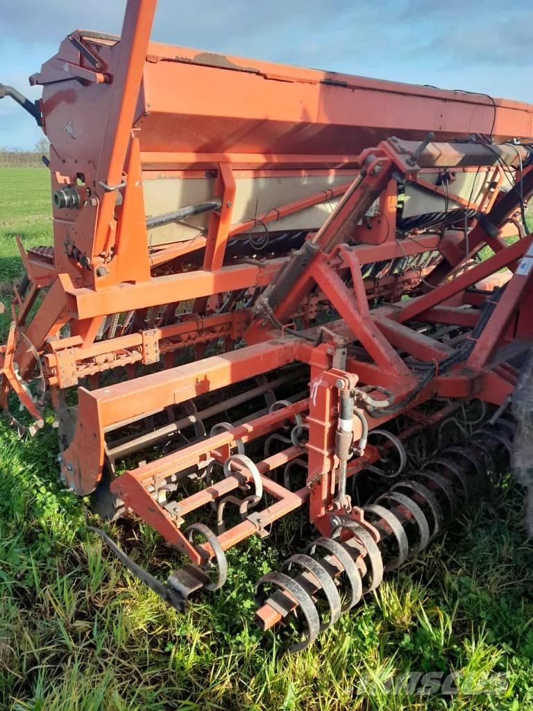 Kuhn Integra 4000 Комбинированные сеялки