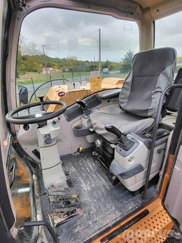 CASE WX 125 Колёсные экскаваторы