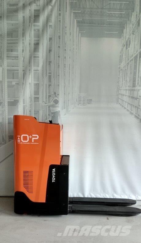 Toyota LSI200 Ручные штабелёры с электроподъёмом