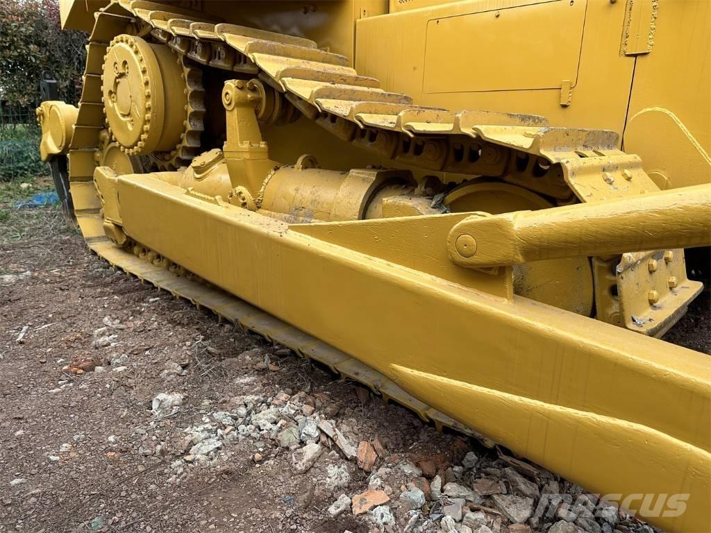 CAT D7H Гусеничные бульдозеры
