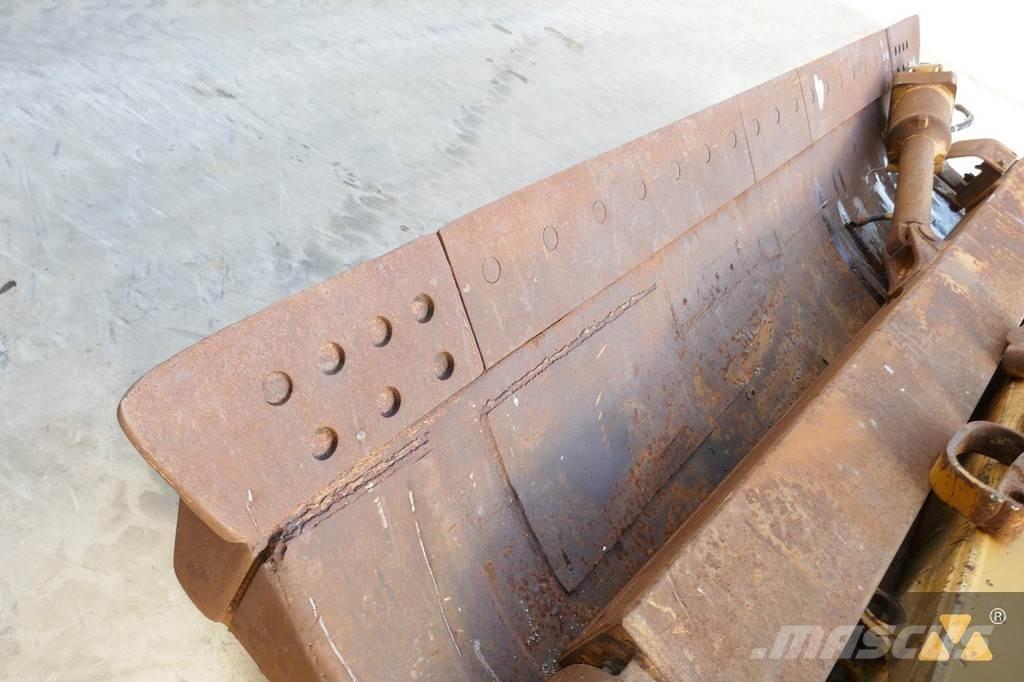 CAT D7G Blade Бульдозерные отвалы