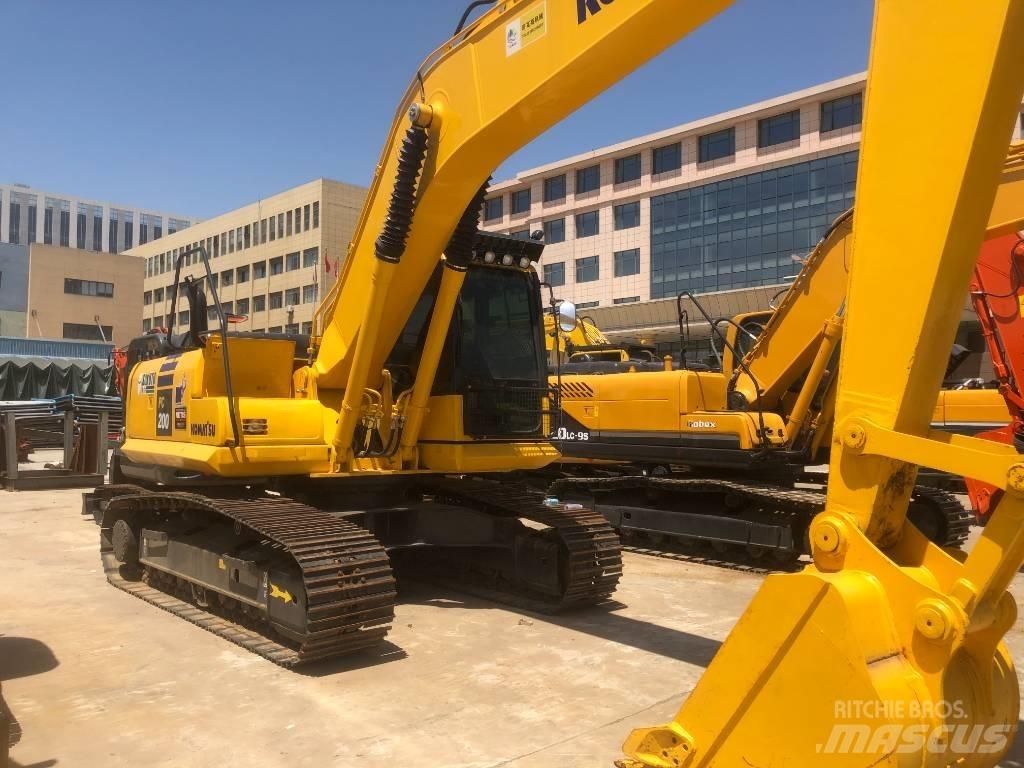 Komatsu PC 200 Гусеничные экскаваторы