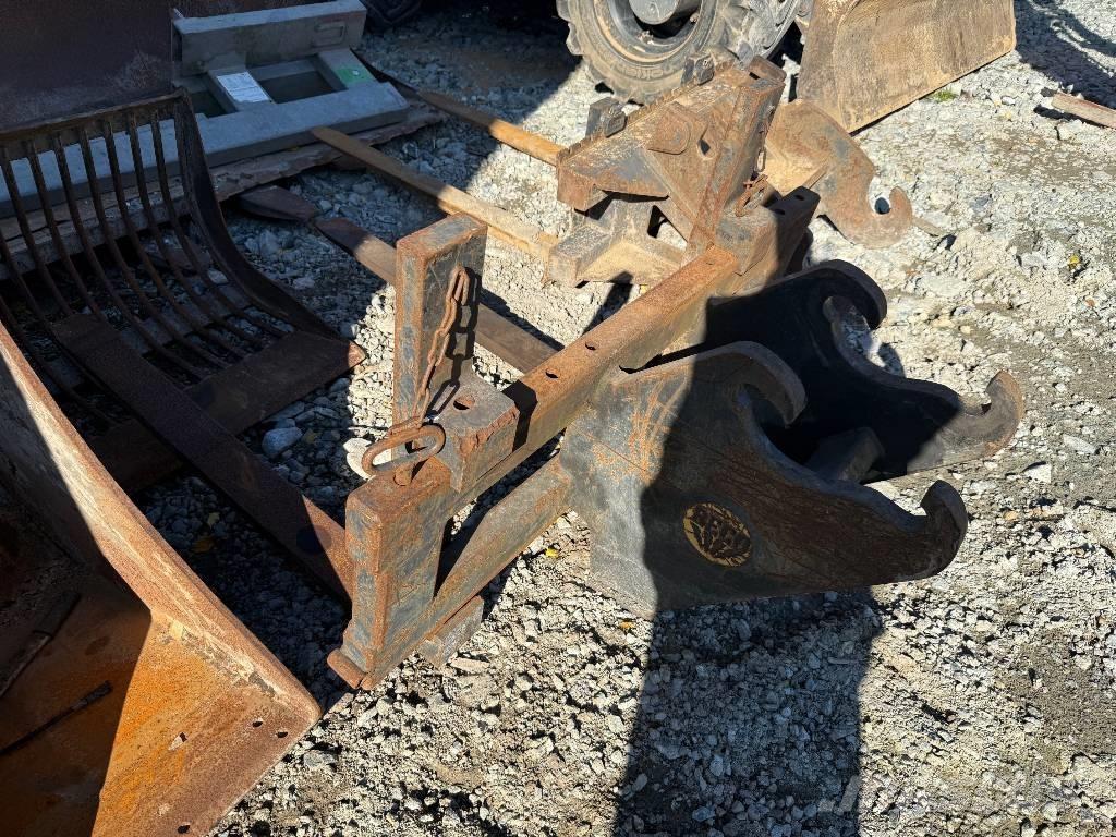 Mecalac 7 MWR Колёсные экскаваторы