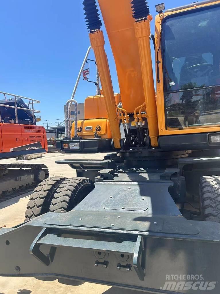 Hyundai R210W-9 Колёсные экскаваторы