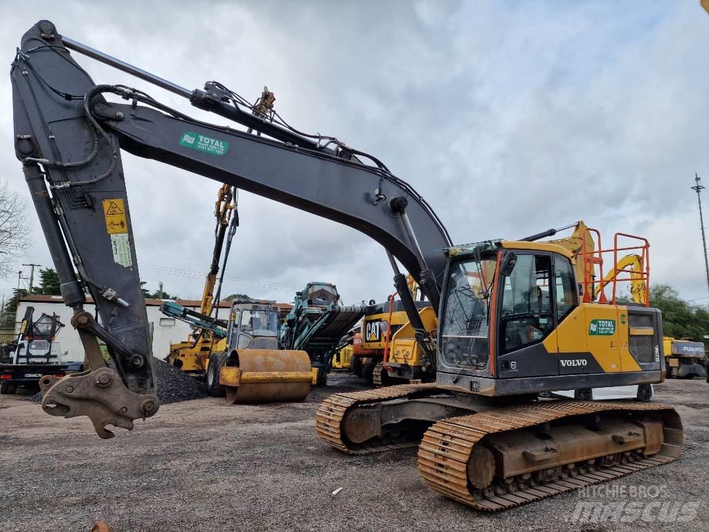 Volvo EC 220 E Гусеничные экскаваторы
