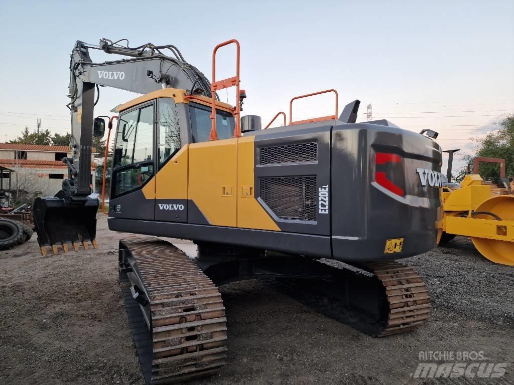 Volvo EC 220 E Гусеничные экскаваторы