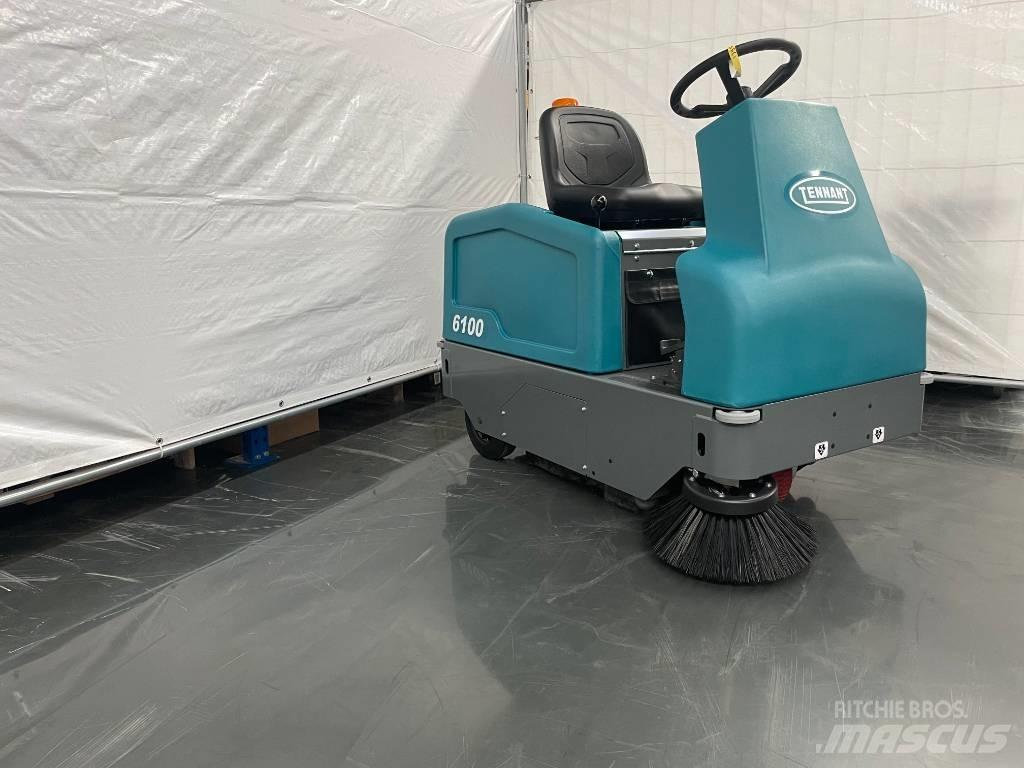 Tennant 6100 Вакуумные уборочные машины