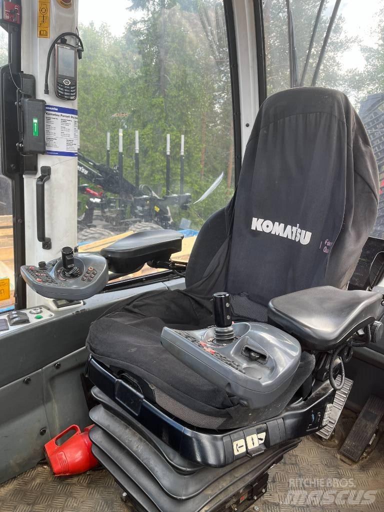 Komatsu 895 Форвардеры