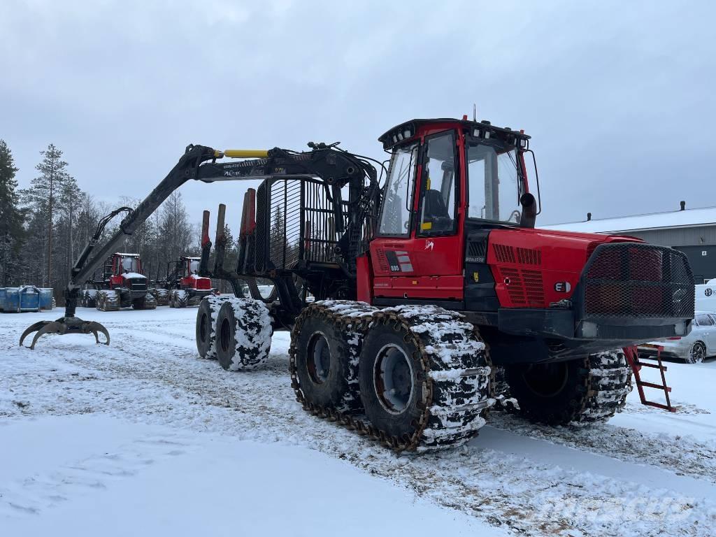 Komatsu 895 Форвардеры