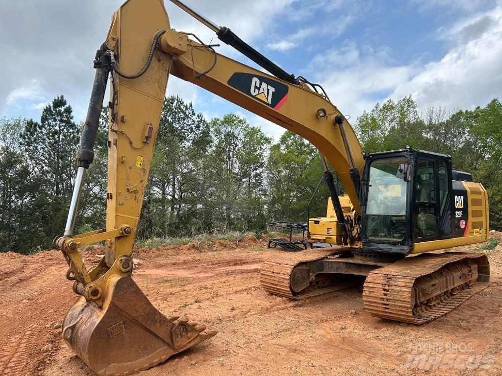 CAT 323FL Гусеничные экскаваторы
