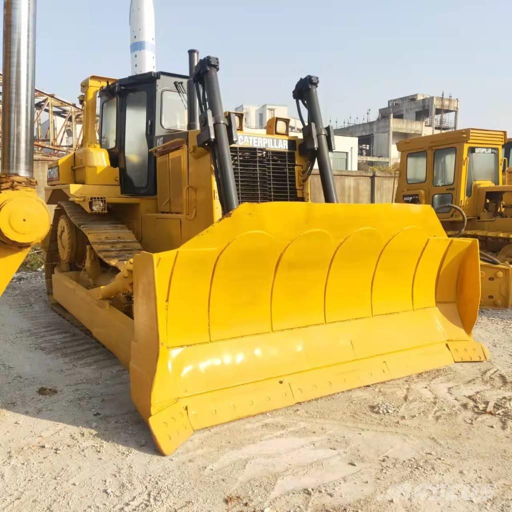 CAT D7H Гусеничные бульдозеры