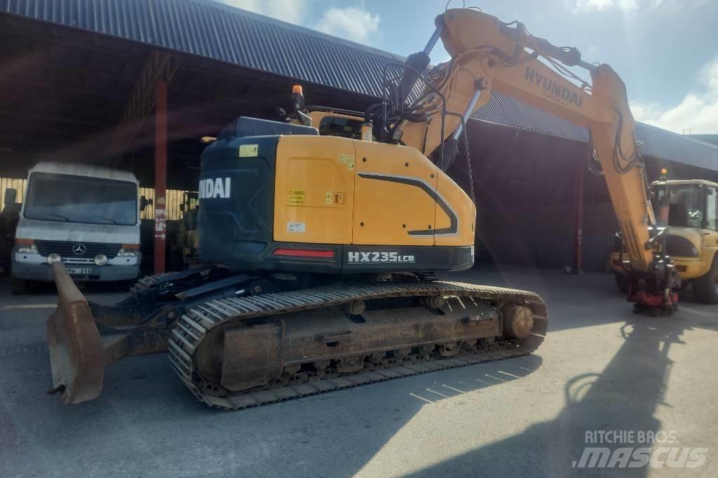 Hyundai HX 235 LCR Гусеничные экскаваторы