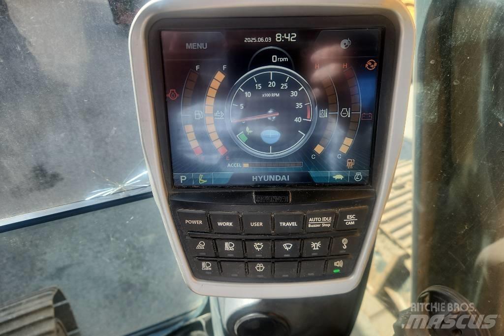 Hyundai HX 235 LCR Гусеничные экскаваторы