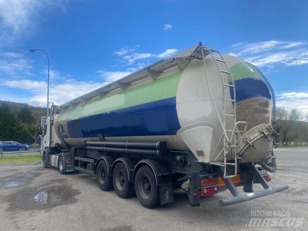 Spitzer SK2460CAL Полуприцепы-Цистерны