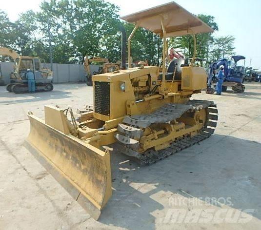 Mitsubishi BD2F Гусеничные бульдозеры