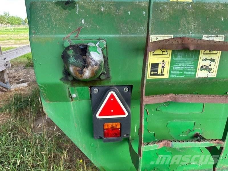 Keenan 115 FP Кормосмесители