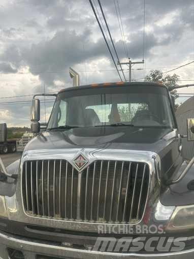 International 4400 Седельные тягачи