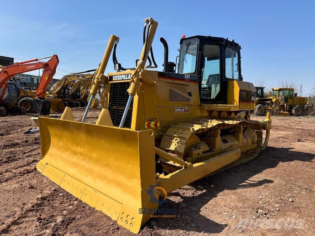 CAT D 6 G Гусеничные бульдозеры