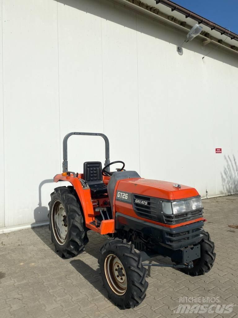 Kubota GT26 Коммунальные тракторы