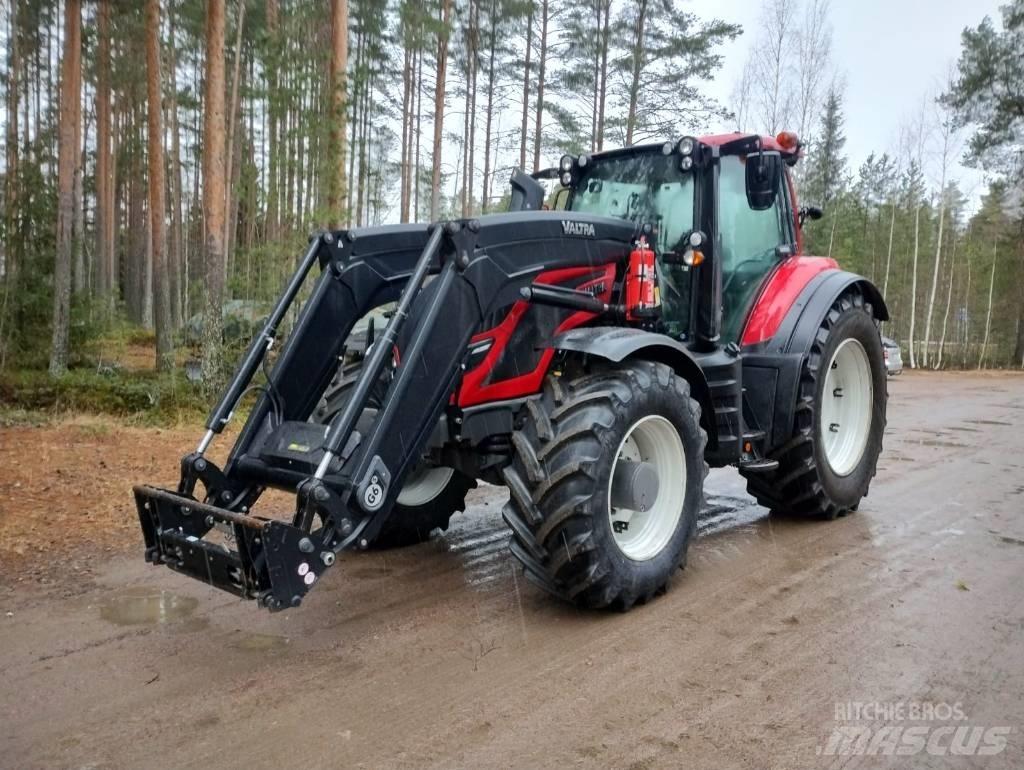 Valtra T234 Active Трактора