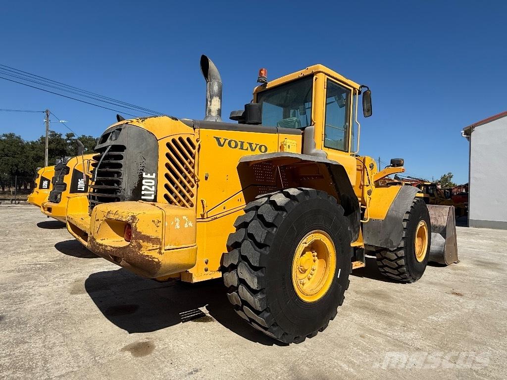 Volvo L 120 E Фронтальные погрузчики