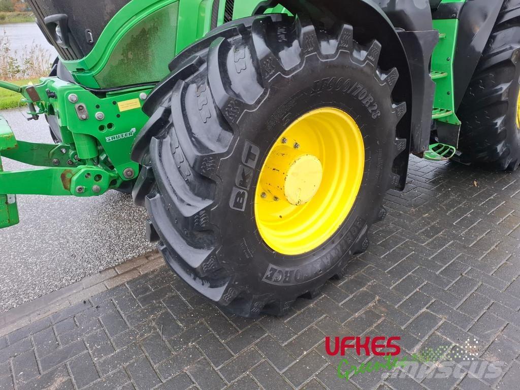 John Deere 6215 R Трактора