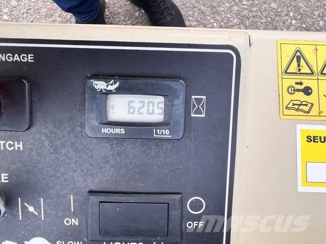 Grasshopper 124V/48R Zero turn косилки